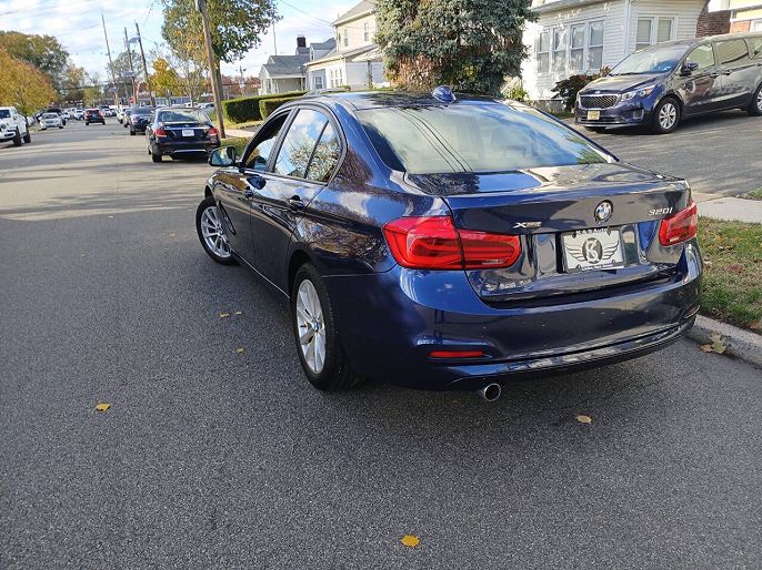 Vehicle view 8