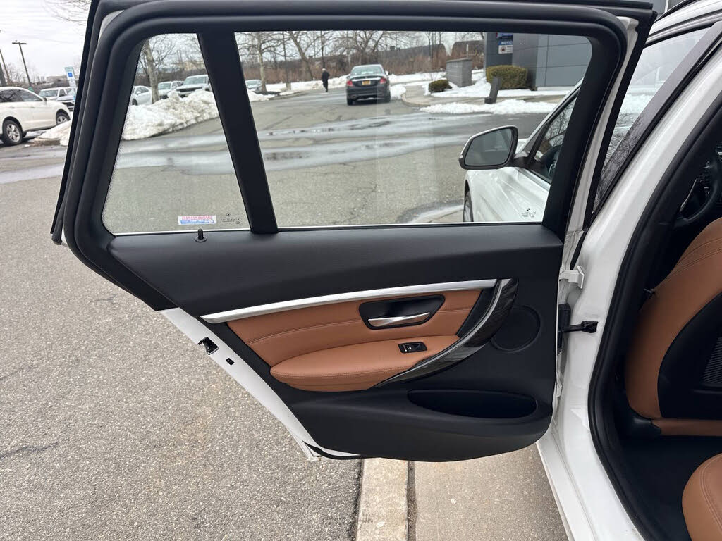 Vehicle view 14
