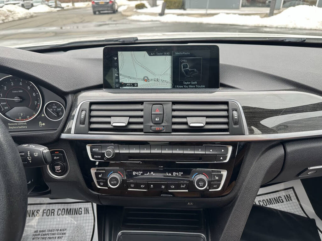 Vehicle view 25