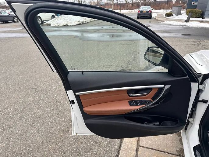 Vehicle view 57