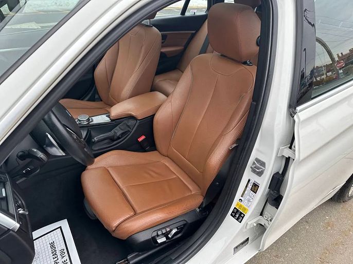Vehicle view 60