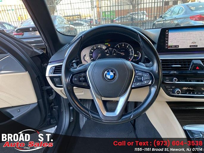Vehicle view 27