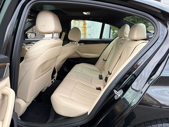 Vehicle view 10