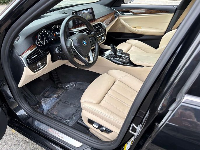 Vehicle view 13