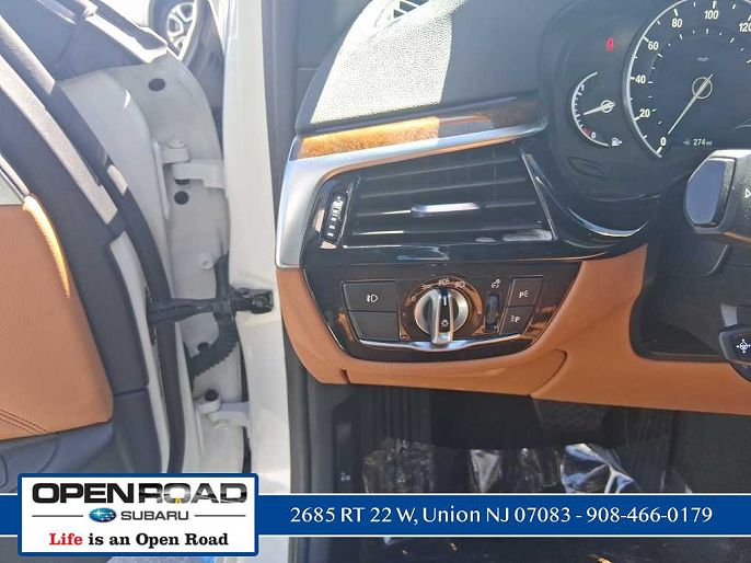 Vehicle view 17