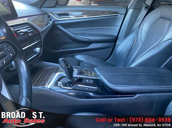 Vehicle view 23