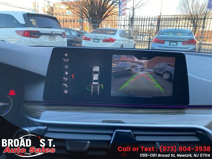 Vehicle view 27