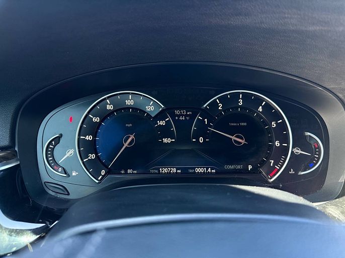 Vehicle view 11