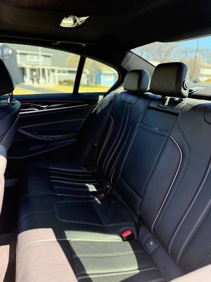 Vehicle view 17