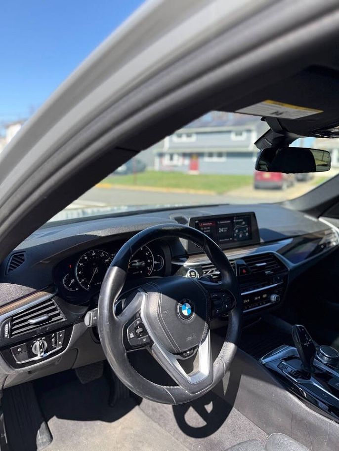 Vehicle view 8