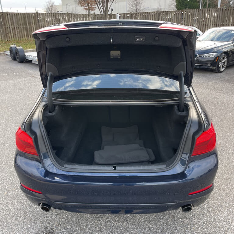 Vehicle view 6