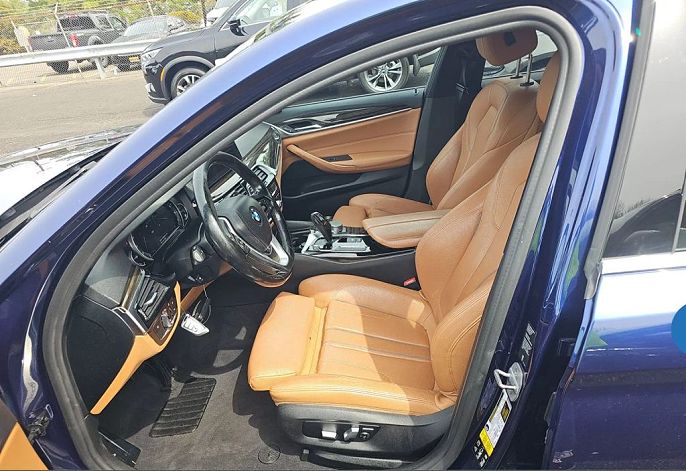 Vehicle view 6
