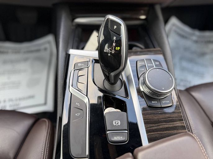 Vehicle view 12