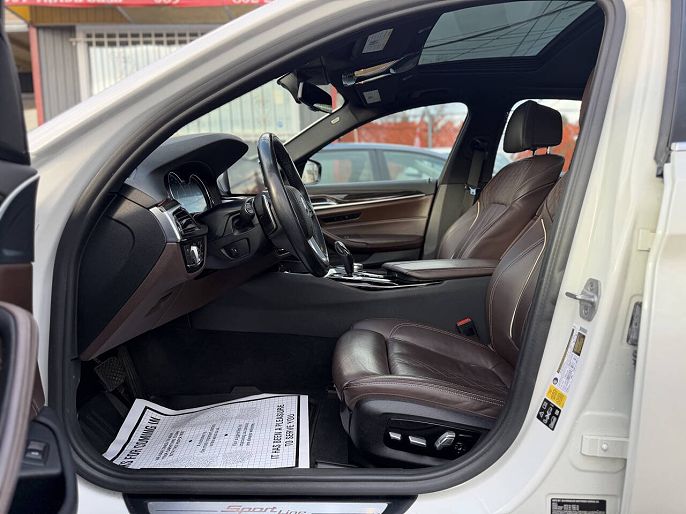 Vehicle view 8