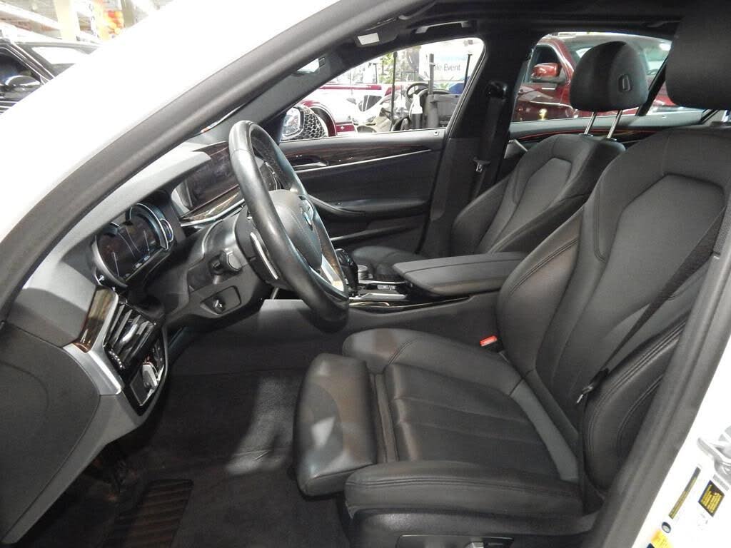 Vehicle view 15