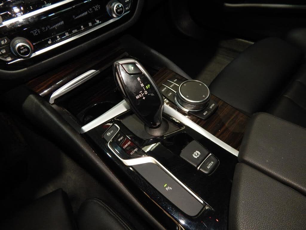 Vehicle view 25
