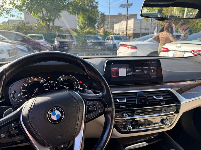 Vehicle view 7