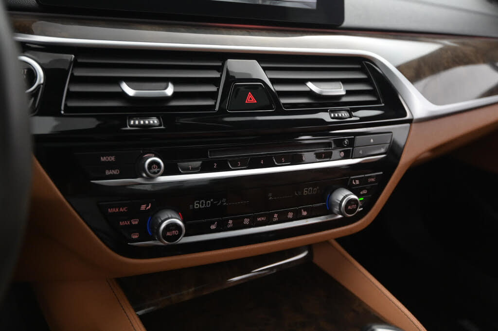 Vehicle view 35