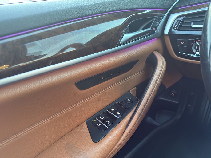 Vehicle view 12