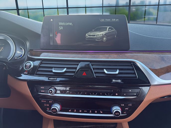 Vehicle view 16