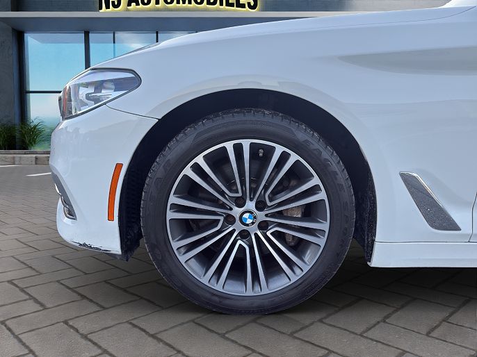 Vehicle view 22