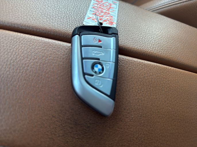 Vehicle view 28