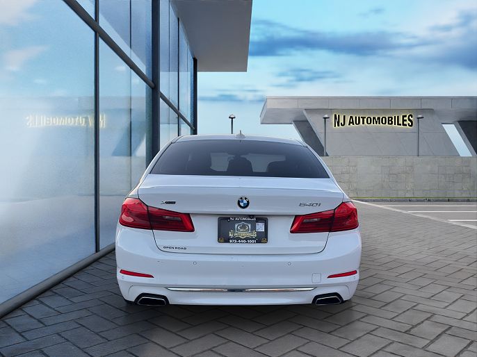 Vehicle view 6
