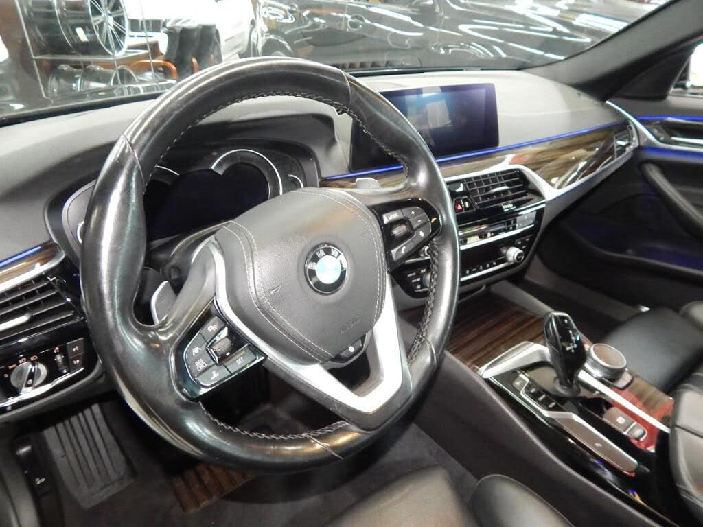 Vehicle view 14
