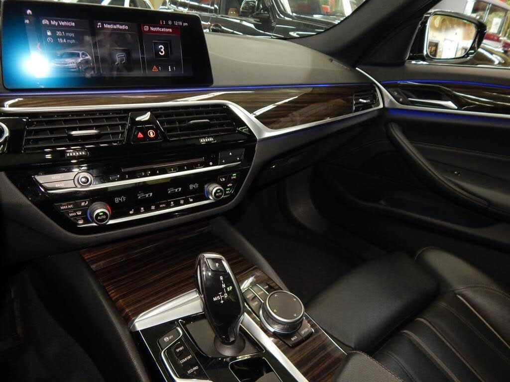 Vehicle view 17