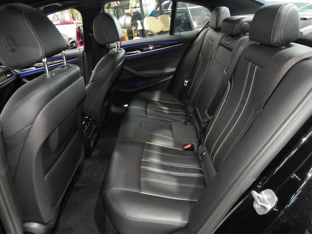 Vehicle view 25