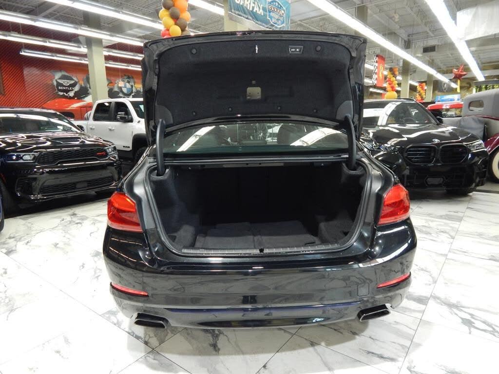 Vehicle view 7