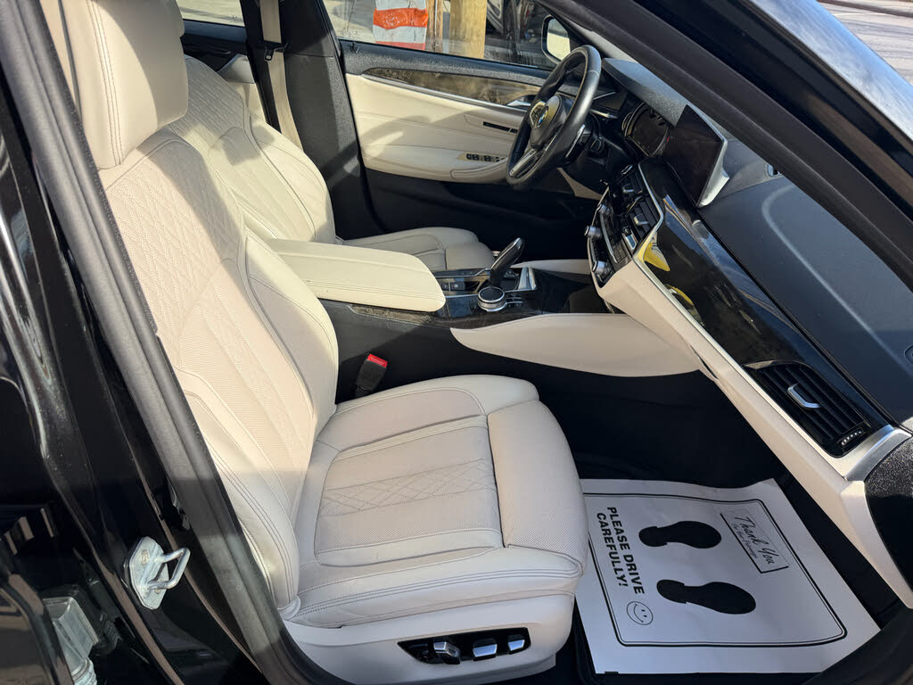 Vehicle view 16