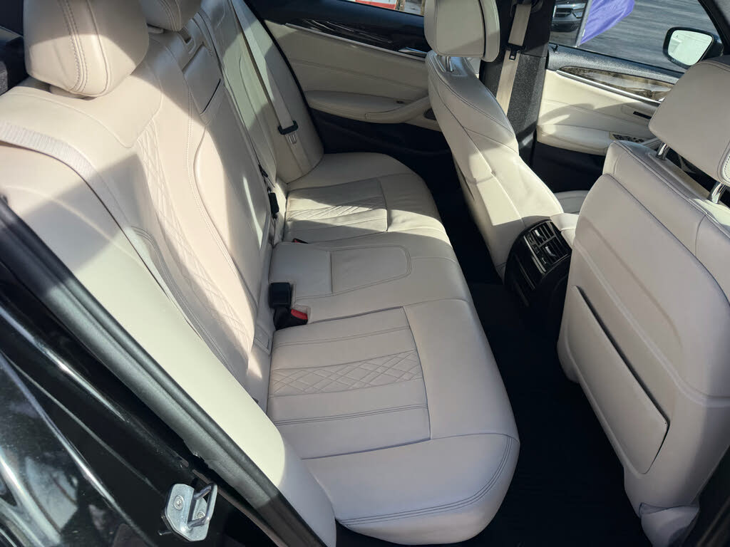 Vehicle view 23