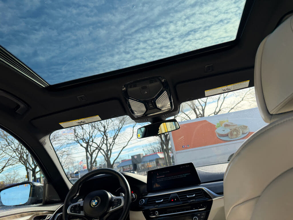 Vehicle view 27