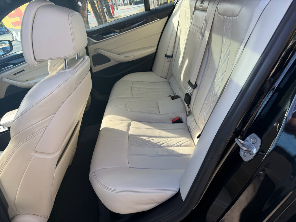 Vehicle view 28