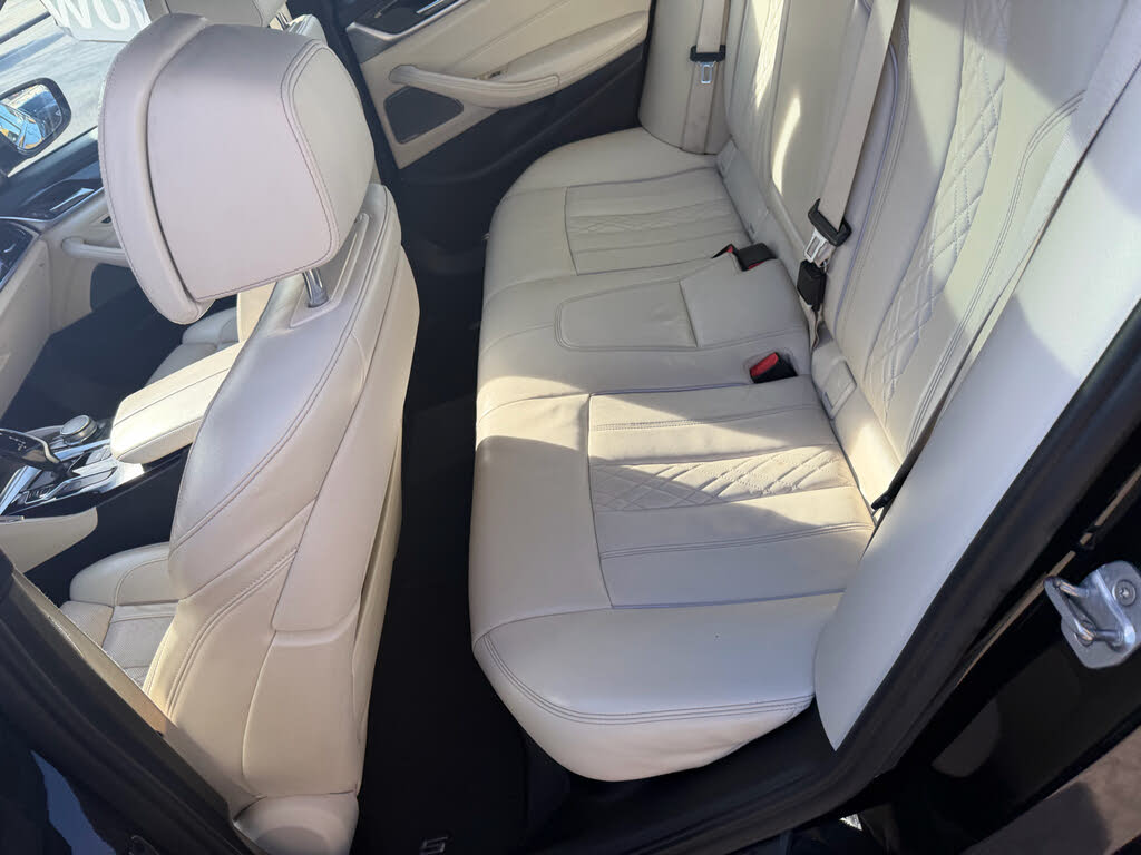 Vehicle view 29