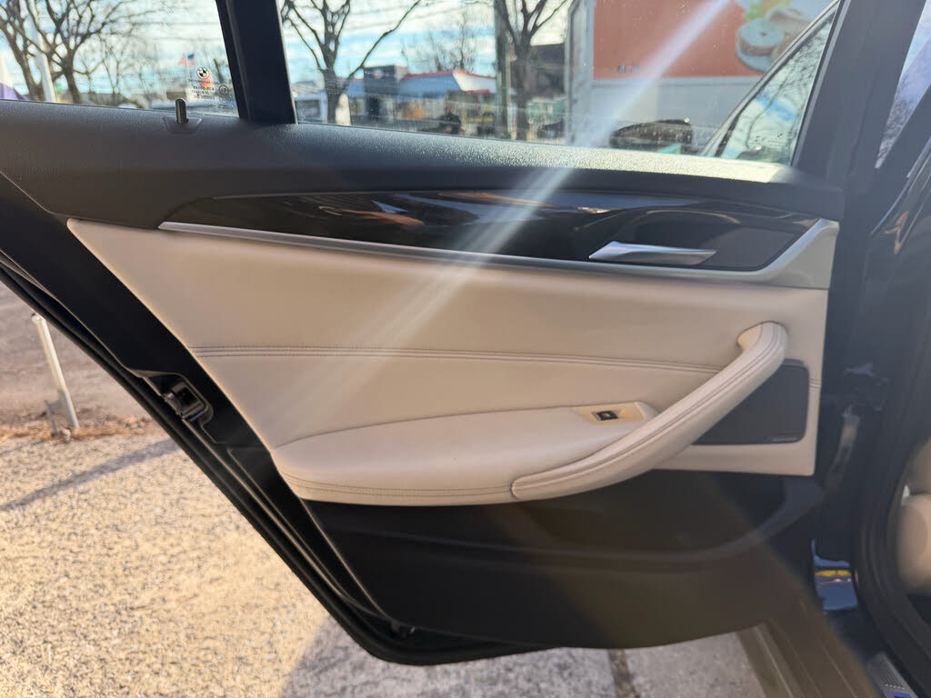 Vehicle view 31
