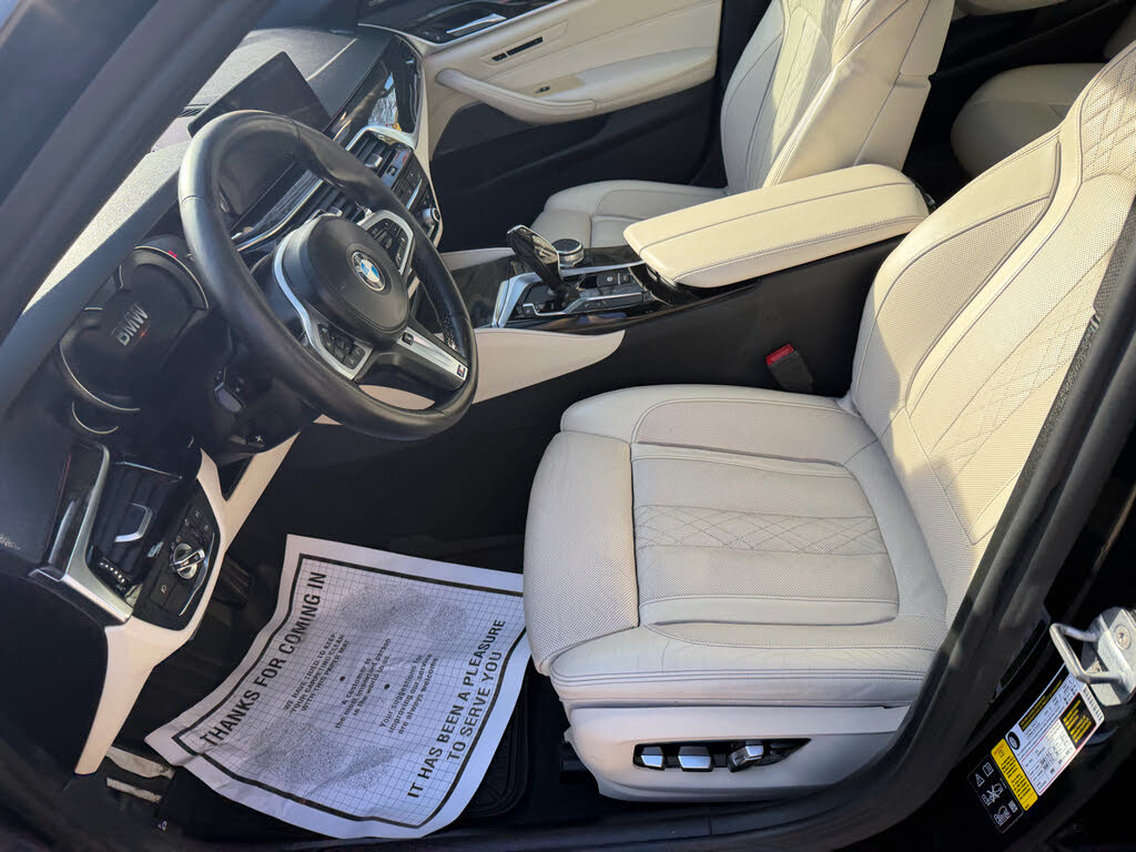 Vehicle view 33