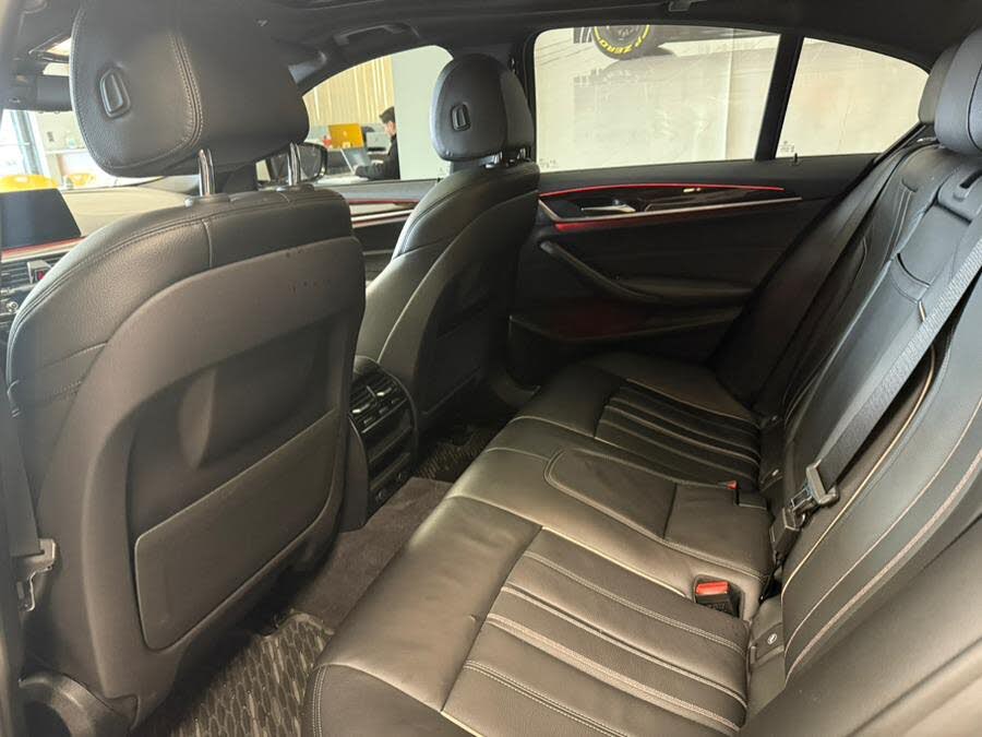 Vehicle view 10