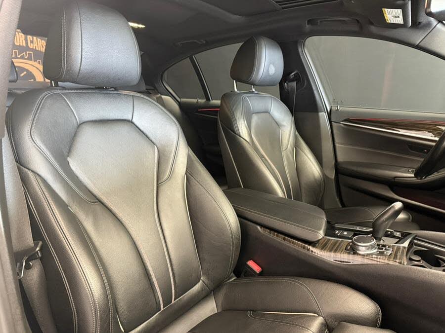 Vehicle view 14