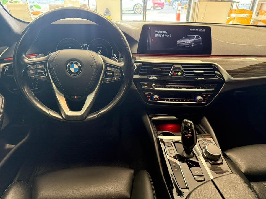 Vehicle view 15