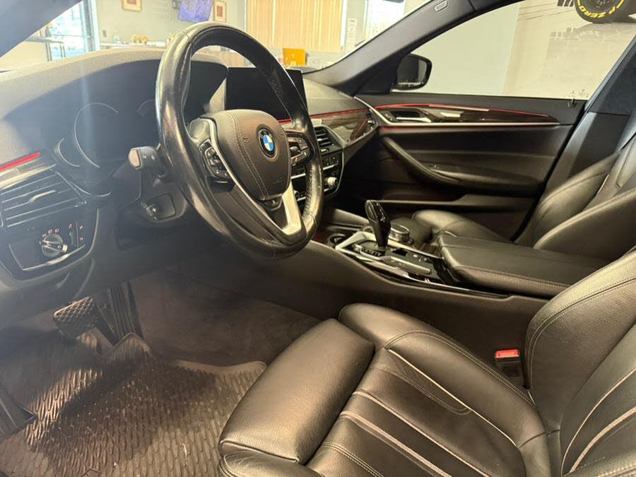 Vehicle view 8