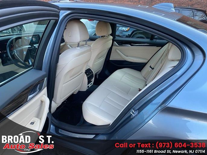 Vehicle view 47