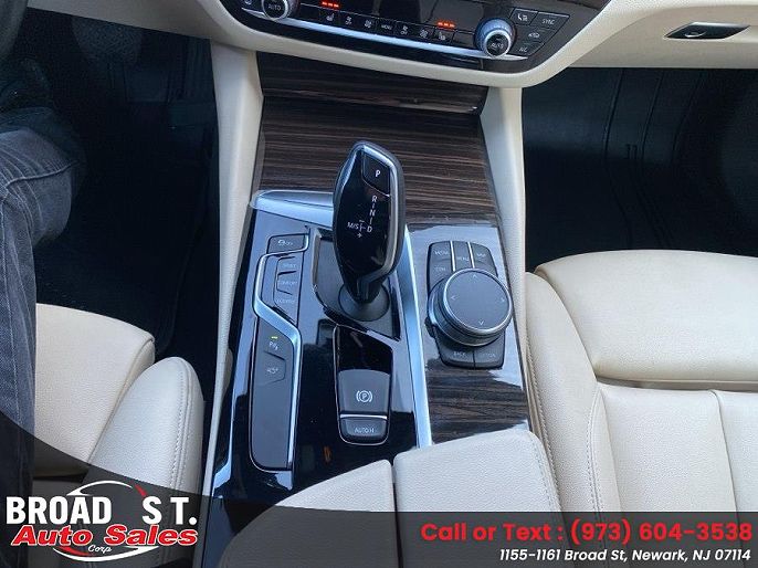 Vehicle view 64