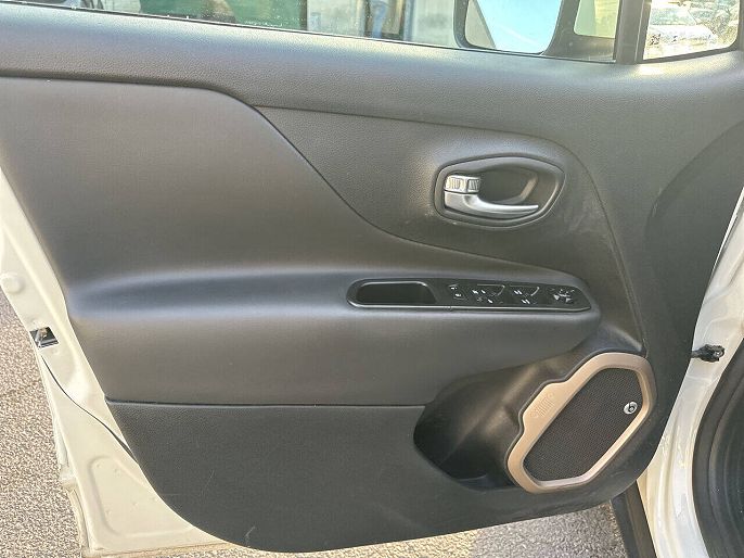 Vehicle view 12