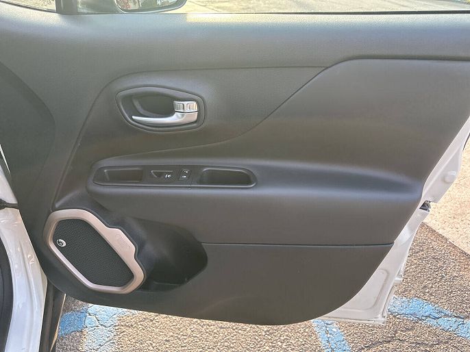 Vehicle view 16