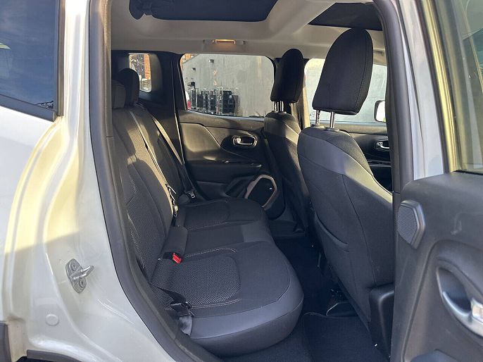 Vehicle view 17