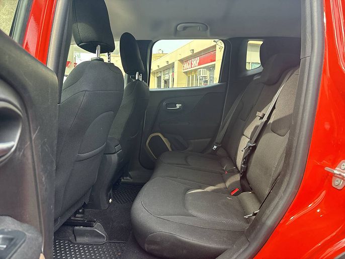 Vehicle view 34