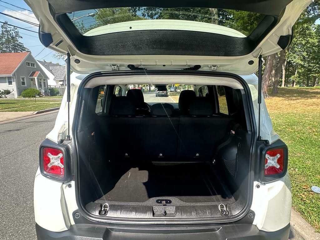 Vehicle view 17