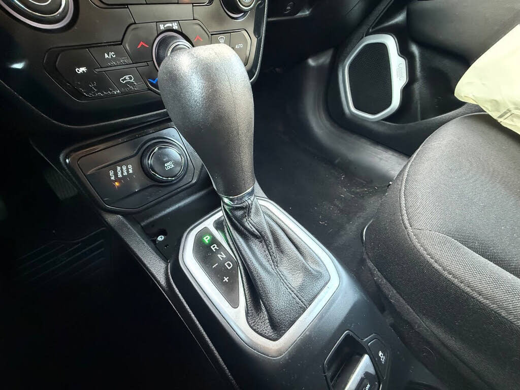 Vehicle view 16